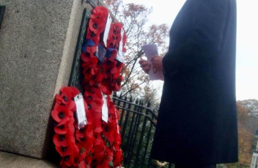 Laying the wreath
